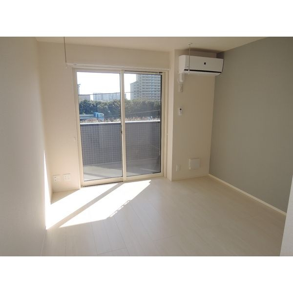 Cane rossoの居間・リビング