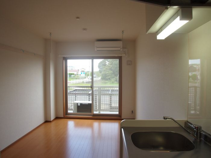 KATURAGI Villeの居間・リビング