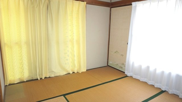 茂原市茂原　平家中古戸建の和室|敷地約81坪 北東角地 2SK平屋 倉庫付  閑静な立地 都市ガス上下水 スーパーイオン徒歩約13分