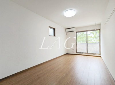 【居間・リビング】 | ノーブルコートⅡ | 洋室のお部屋です。