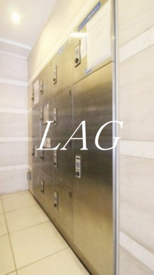 【その他共用部分】 | ラグジュアリーアパートメント本郷 | 宅配ボックスになります。