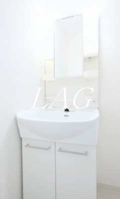 【洗面所】 | ラグジュアリーアパートメント本郷 | 洗面台です。