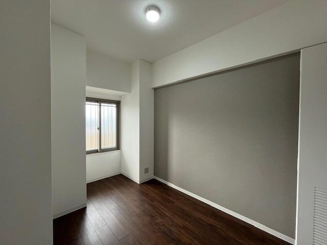 クローバーハイツ南花台の洋室