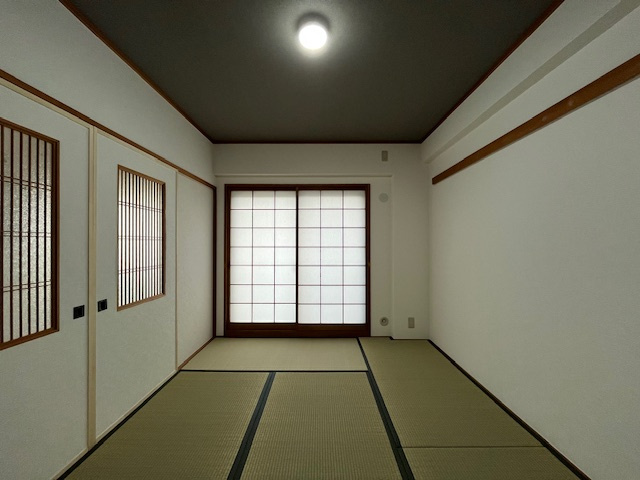 クローバーハイツ南花台の和室