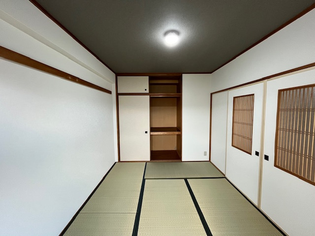 クローバーハイツ南花台の和室