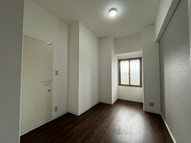 クローバーハイツ南花台の洋室