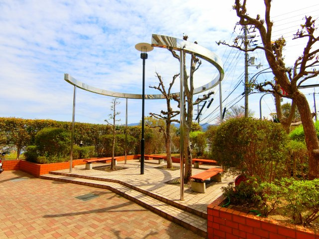 クローバーハイツ南花台の周辺