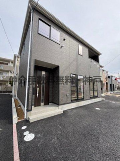 【外観】 | 神戸市西区王塚台７丁目　新築戸建4号棟　仲介手数料無料！ | 建物外観を気になさる方へ、見た目の良い物件です