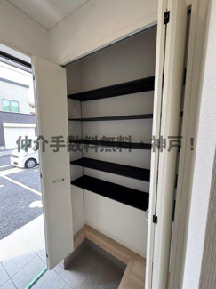 【収納】 | 神戸市西区王塚台７丁目　新築戸建4号棟　仲介手数料無料！ | 玄関収納