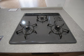 【キッチン】 | 【仲介手数料無料！！】日野市日野台4丁目　新築戸建て（全1棟）1号棟　5099万円