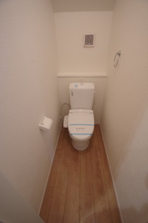 【トイレ】 | 【仲介手数料無料！！】日野市日野台4丁目　新築戸建て（全1棟）1号棟　5099万円