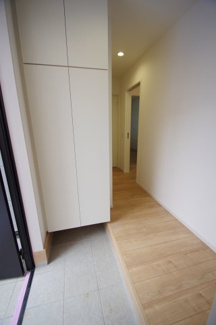 【玄関】 | 【仲介手数料無料！！】日野市日野台4丁目　新築戸建て（全1棟）1号棟　5099万円