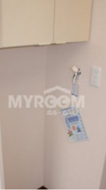 アーバンプレイス高田馬場Ｋの内装|室内洗濯機置場★上部収納有☆（同一仕様写真）