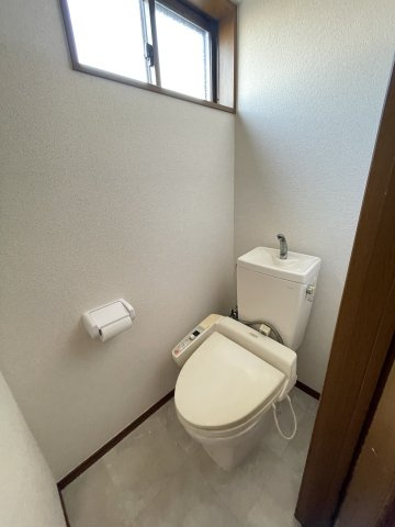 北葛飾郡杉戸町大字下高野の事務所のトイレ|温水洗浄便座