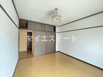 【居間・リビング】 | エルワンマンション | 別部屋写真使用