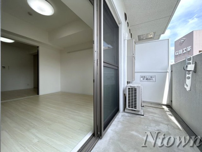 【バルコニー】 | Wコート城西 | 暖かな日差しのふりそそぐバルコニー