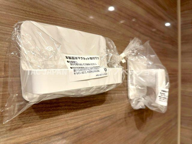 目白ガーデニアの浴室|【壁マグネット】
浴室の壁はマグネットで貼り付けが可能なので小物も清潔に保管できます。