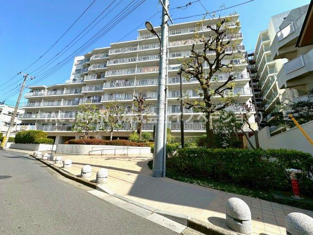 目白ガーデニアの外観|【いつでもご見学可能です】
お問合せ当日やお仕事帰りなどご都合の良いタイミングでのご見学可能です。生活環境を確認する意味でも平日の夜でもお気軽にご覧ください。