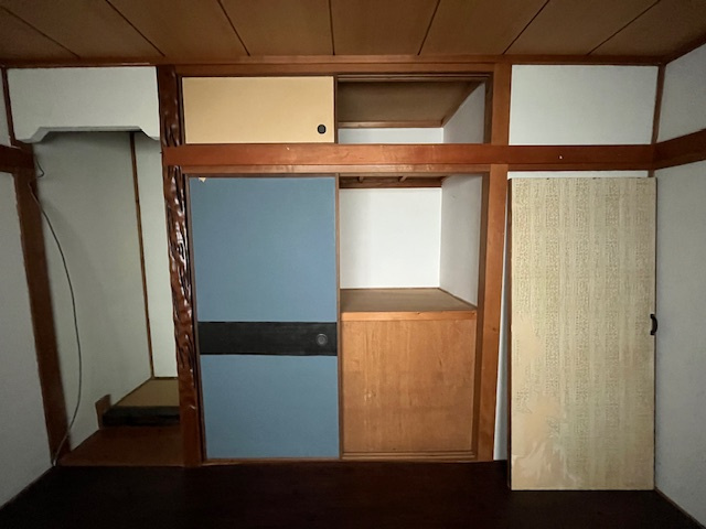 若松町戸建の収納
