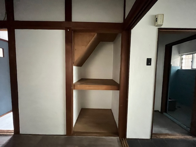 若松町戸建の収納
