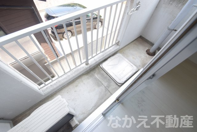 【バルコニー】 | 外からの目が気にならないバルコニーで洗濯物が干せます