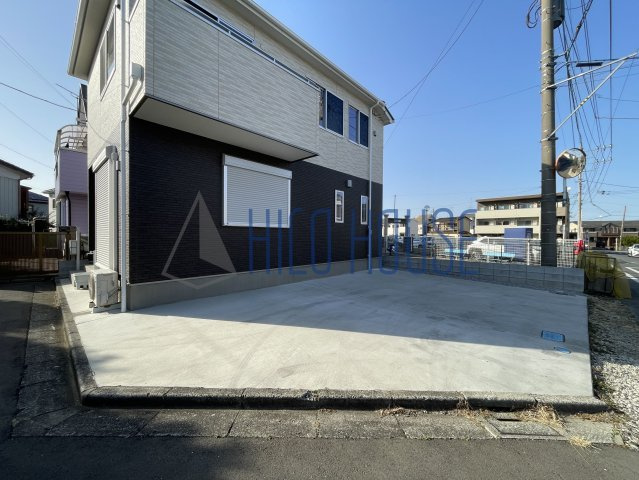 グランソフィア的場の駐車場