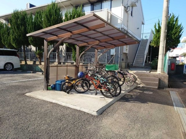アンシャンテ川之江　A棟