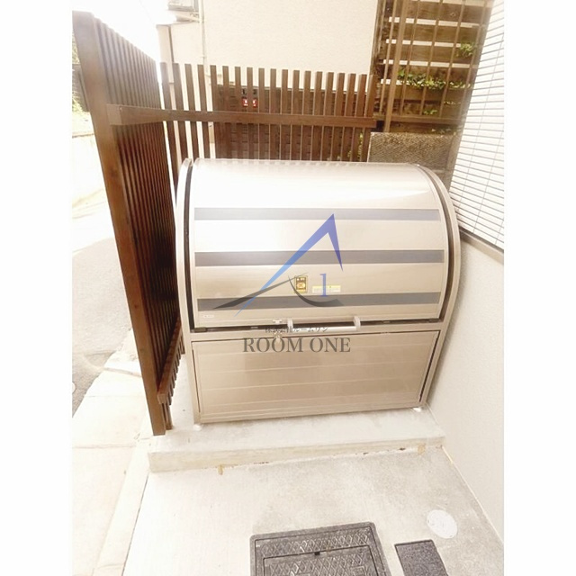 ソラーナ南池袋のその他共用部分|敷地内ゴミ捨て場です