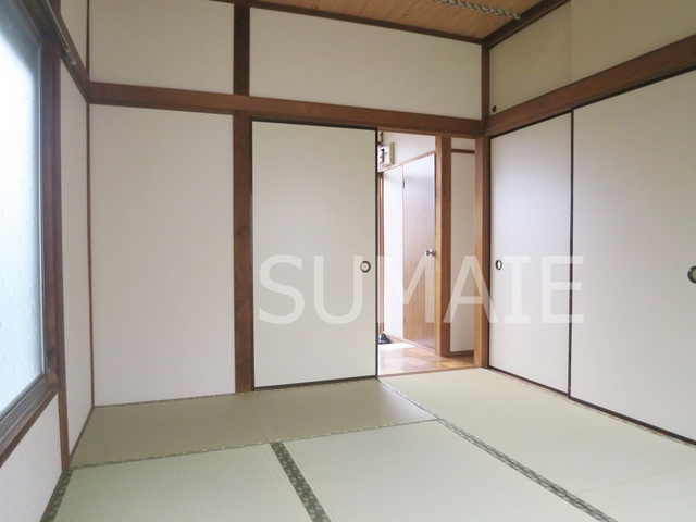 第二臼倉荘の居間・リビング|落ち着いた和室です。