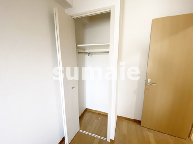 コスモ与野チェロードの収納|ハンガーパイプ付き！