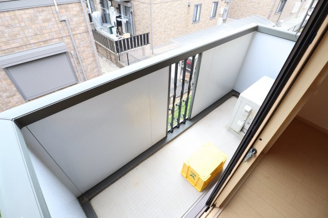 リヴェールシャトー　Ａ棟のバルコニー