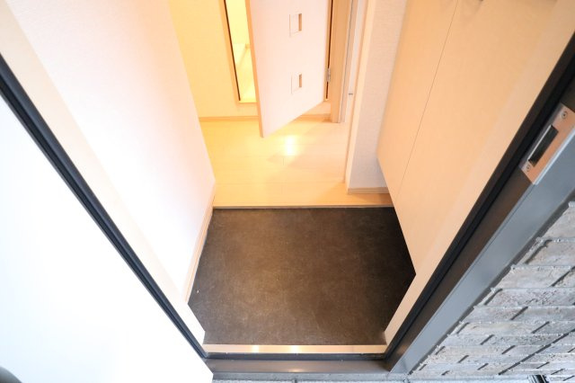 リヴェールシャトー　Ａ棟の玄関