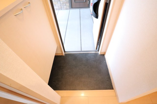 リヴェールシャトー　Ａ棟の玄関