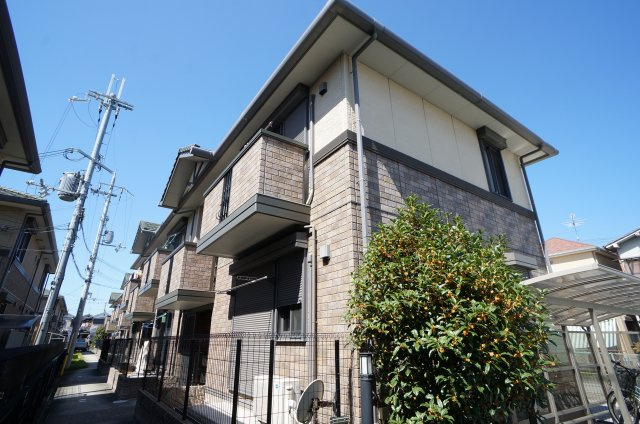 リヴェールシャトー　Ａ棟の外観