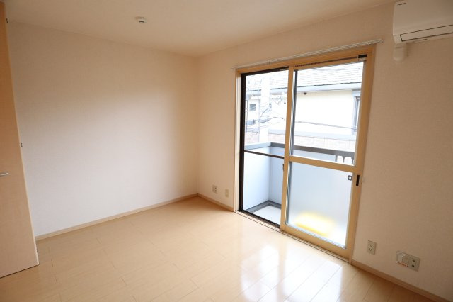 リヴェールシャトー　Ａ棟の洋室