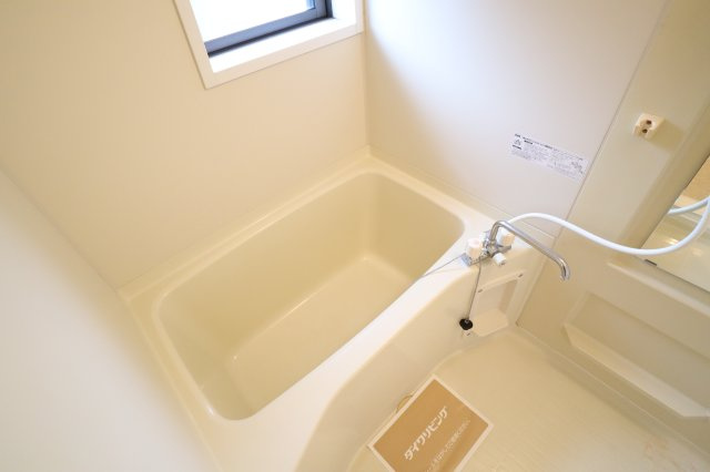 リヴェールシャトー　Ａ棟の浴室