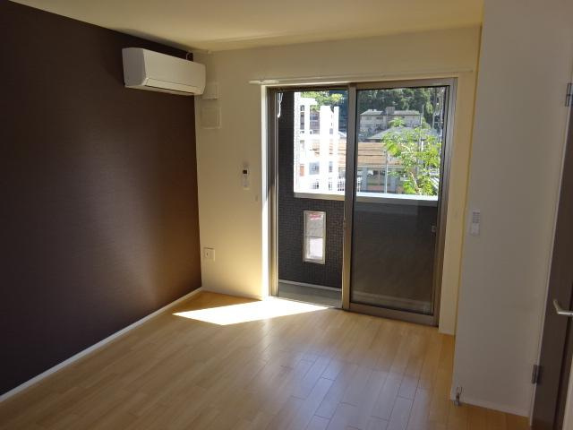 エッセンティア谷上の内装|室内