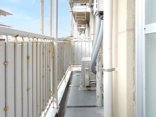 ビレッジハウス鈴蘭台1号棟のバルコニー|ビレッジハウスの同一物件・同一タイプの間取りの写真です