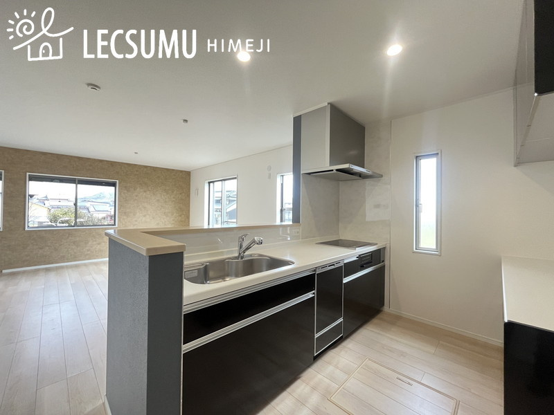 姫路市飾東町庄/中古戸建のキッチン