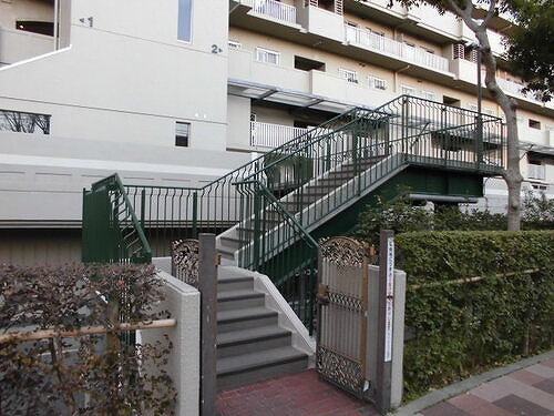 エバーグリーンポートアイランド２のエントランス|エントランスアプローチ