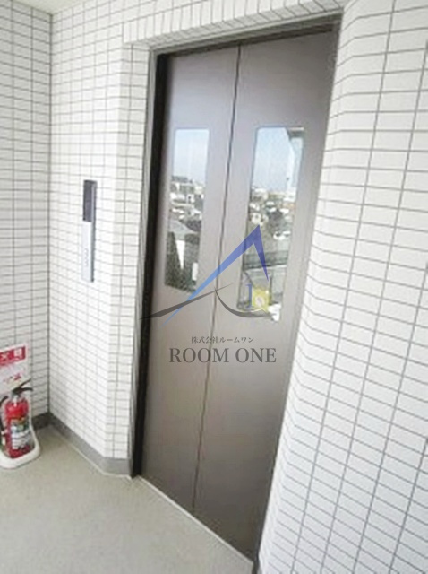 Ｂｏｎｈｅｕｒ新小岩のその他共用部分|エレベーターです。