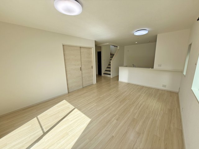 【居間・リビング】 | 桑名市大字五反田 | ＬＤＫ