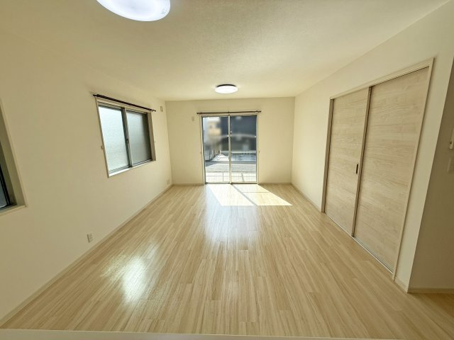 【居間・リビング】 | 桑名市大字五反田 | ＬＤＫ