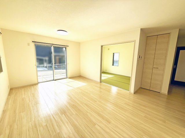 【居間・リビング】 | 桑名市大字五反田 | ＬＤＫ