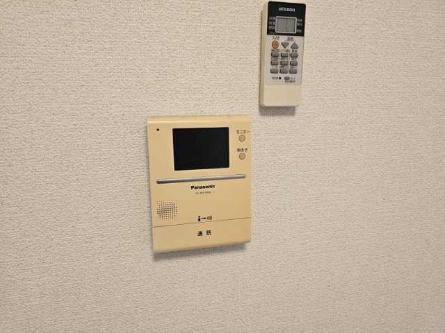 ウインズ壱番館のセキュリティ|モニター付きインターホンで安心ですね
