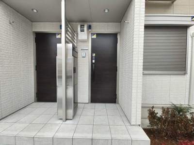 【エントランス】 | アークB棟