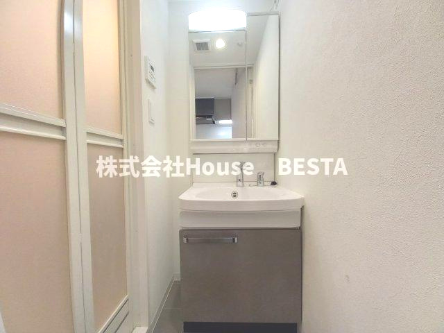 プレサンス神戸長田マリエントの独立洗面台