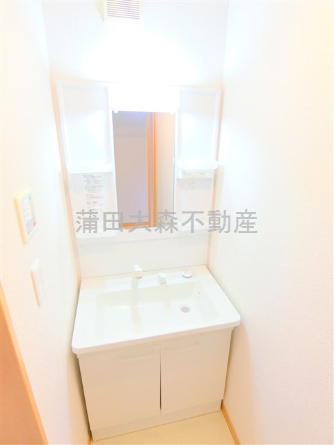 大田区羽田6丁目住宅のトイレ|温水洗浄便座