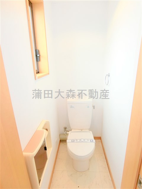 大田区羽田6丁目住宅の洗面所|独立洗面台
