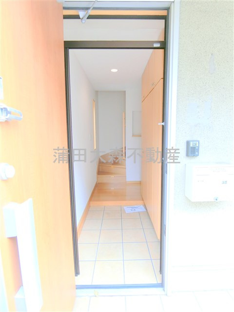 大田区羽田6丁目住宅の玄関|玄関